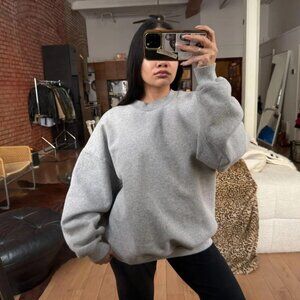 Gildan Grey Heavyweight Crewneck Sweatshirt Oversized 90s Normcore